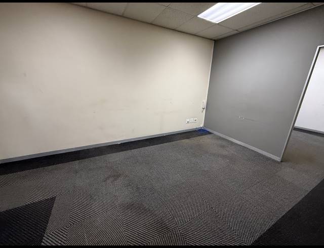 456M² OFFICE TO LET IN RIVIERA